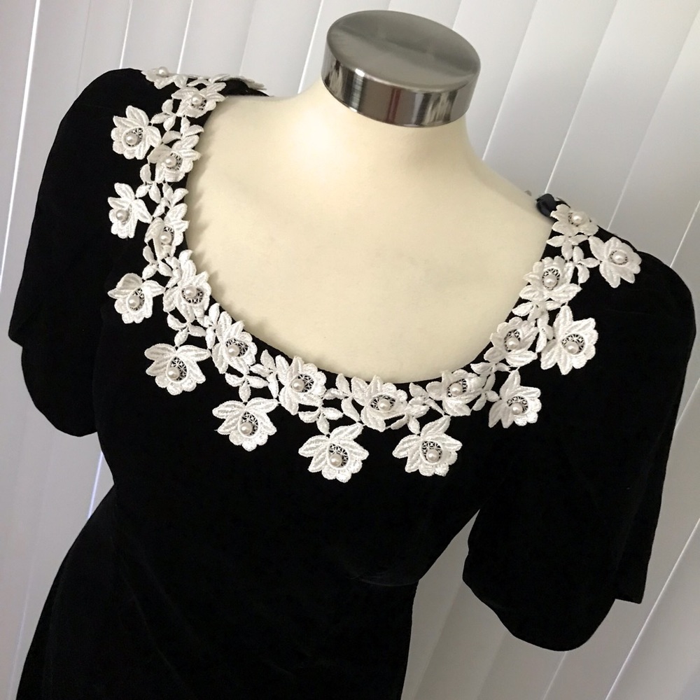 Vintage Cachet by Bari Protas Dress lace & pearls - Picture 5 of 8